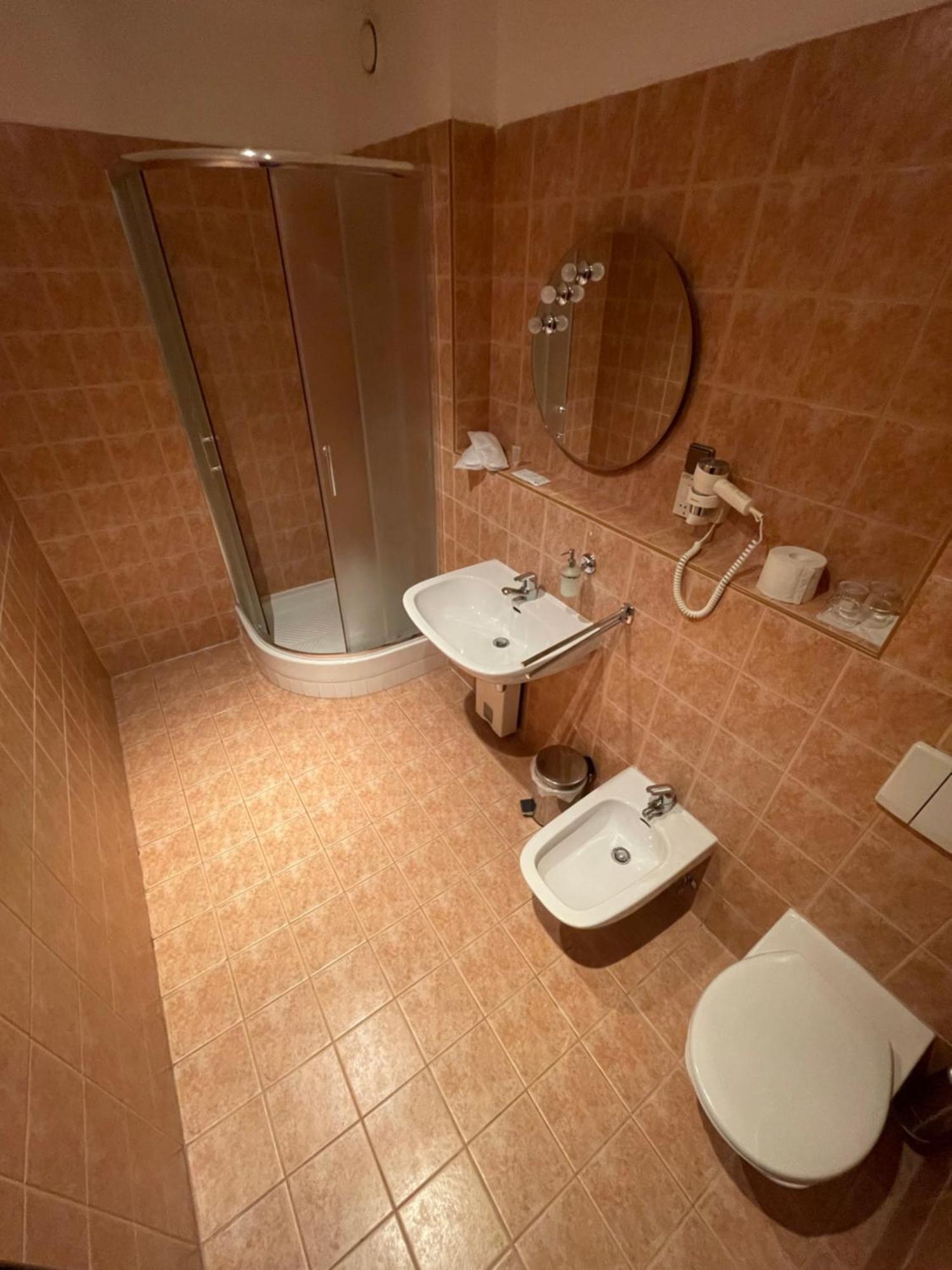 Hotel Bravo Ceska Trebova Esterno foto