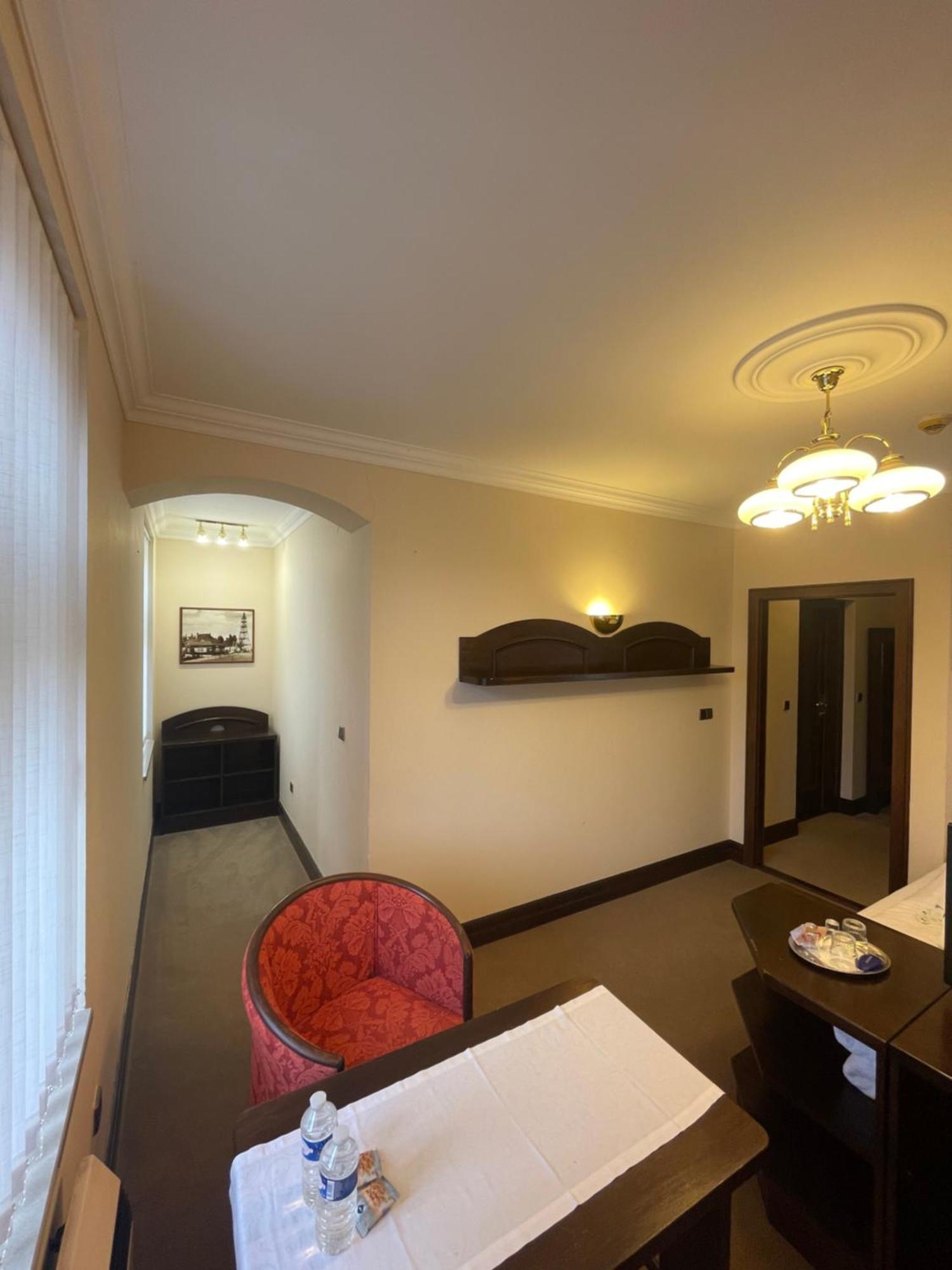 Hotel Bravo Ceska Trebova Esterno foto